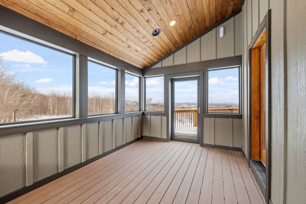 Cost of Porch Ceiling Installation in San Mateo